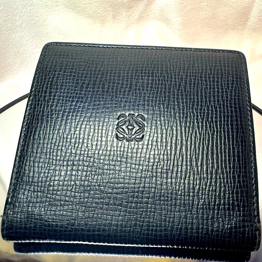 Loewe Anagram Wallet Vintage Black Crosshatch Leather Bifold Coin Pouch LVMH
